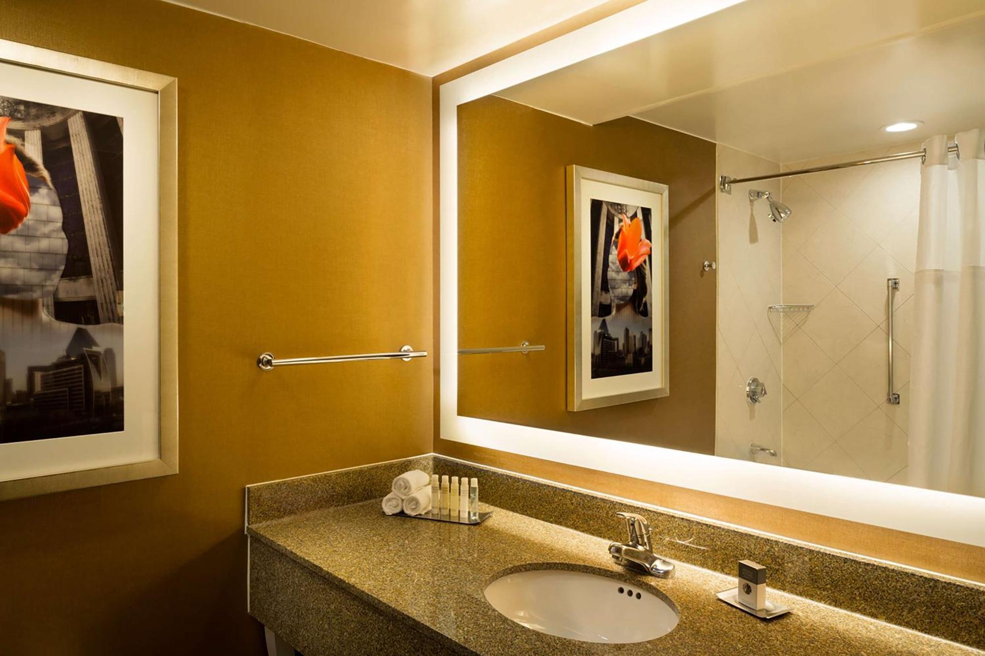 Doubletree By Hilton Hotel Dallas Campbell Centre Exteriér fotografie