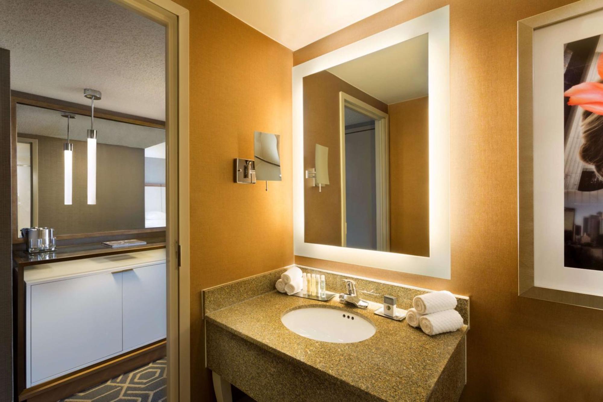 Doubletree By Hilton Hotel Dallas Campbell Centre Exteriér fotografie